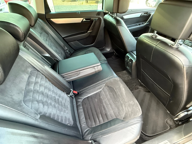 VW Passat 2.0TDI 140HP 4-MOTION * * HIGH-LINE* * - автомобили, коли, обяви за нови и употребявани 12
