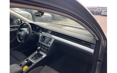 VW Passat 2.0TDI AVTOMAT/NAVI EURO 6 - автомобили, коли, обяви за нови и употребявани 9