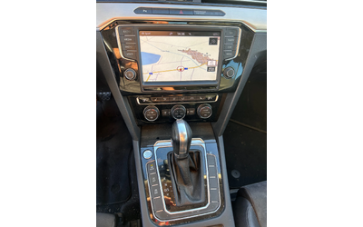 VW Passat 2.0TSI R-LINE 4MOTION/AVTOMAT/PANORAMA/KOJA EURO 6 - автомобили, коли, обяви за нови и употребявани 14