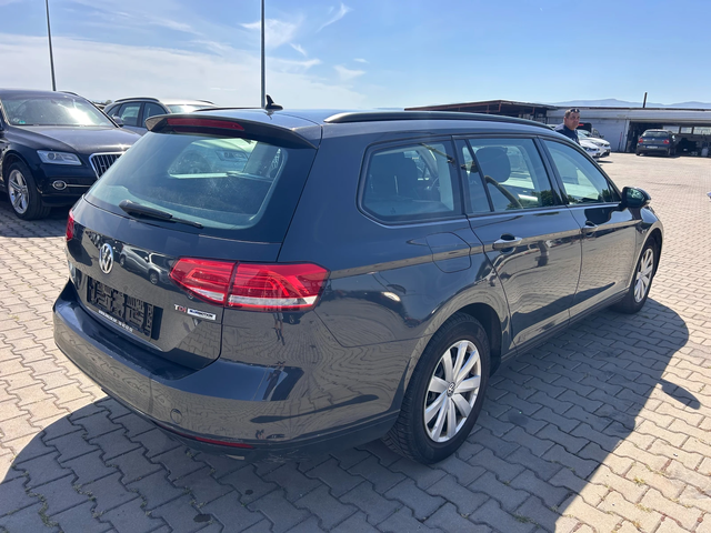 VW Passat 1.6TDI AVTOMAT/NAVI EURO 6 - автомобили, коли, обяви за нови и употребявани 5