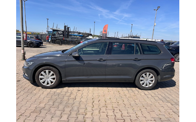 VW Passat 1.6TDI AVTOMAT/NAVI EURO 6 - автомобили, коли, обяви за нови и употребявани 8