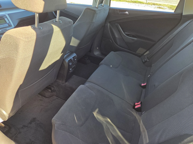 VW Passat 2.0tdi* Italy* - автомобили, коли, обяви за нови и употребявани 11