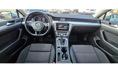 VW Passat 2.0 TDI 150k.c UNIKAT ITALIA EURO 6B - автомобили, коли, обяви за нови и употребявани 12