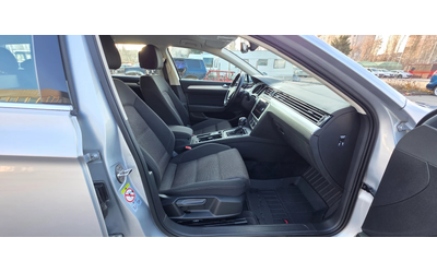 VW Passat 2.0 TDI 150k.c UNIKAT ITALIA EURO 6B - автомобили, коли, обяви за нови и употребявани 13