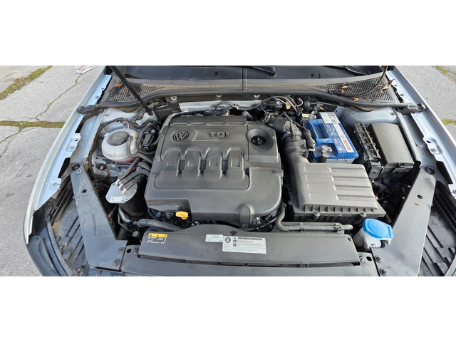 VW Passat 2.0 TDI 150k.c UNIKAT ITALIA EURO 6B - автомобили, коли, обяви за нови и употребявани 15