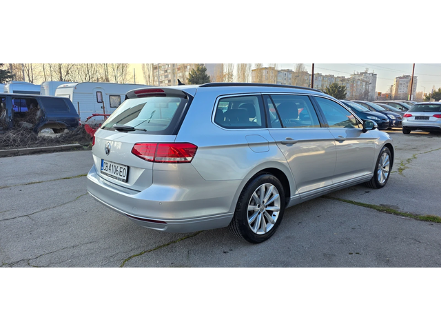 VW Passat 2.0 TDI 150k.c UNIKAT ITALIA EURO 6B - автомобили, коли, обяви за нови и употребявани 3