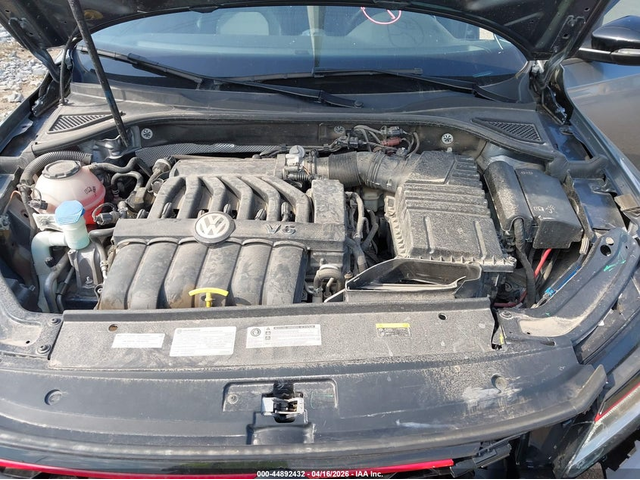 VW Passat 3.6L V-6 DI, DOHC, VVT, 280HP Front Wheel Drive - автомобили, коли, обяви за нови и употребявани 9