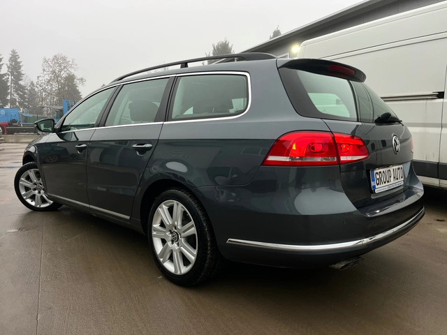 VW Passat 2, 0TDI-HIGH LINE/НАВИГАЦИЯ/ПОДГРЕВ/ТОП СЪСТОЯНИЕ! - автомобили, коли, обяви за нови и употребявани 4