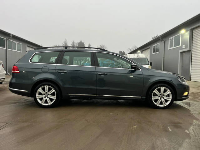 VW Passat 2, 0TDI-HIGH LINE/НАВИГАЦИЯ/ПОДГРЕВ/ТОП СЪСТОЯНИЕ! - автомобили, коли, обяви за нови и употребявани 6