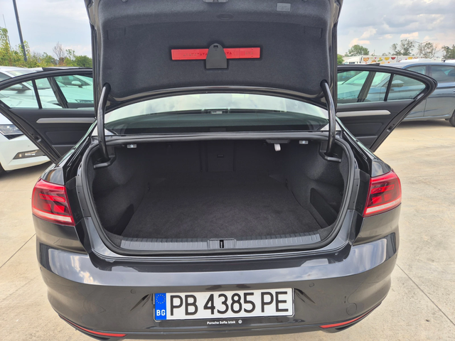 VW Passat НОВ-2.0-А/Т-150кс - автомобили, коли, обяви за нови и употребявани 10