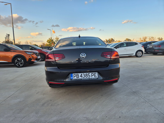 VW Passat НОВ-2.0-А/Т-150кс - автомобили, коли, обяви за нови и употребявани 3