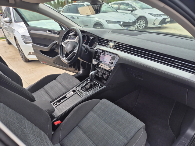 VW Passat НОВ-2.0-А/Т-150кс - автомобили, коли, обяви за нови и употребявани 8