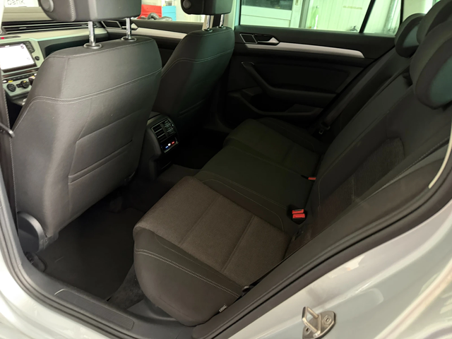 VW Passat 2.0TDI* 190к.с* СЕРВИЗНА КНИЖКА С ПЪЛНА ИСТОРИЯ В - автомобили, коли, обяви за нови и употребявани 7