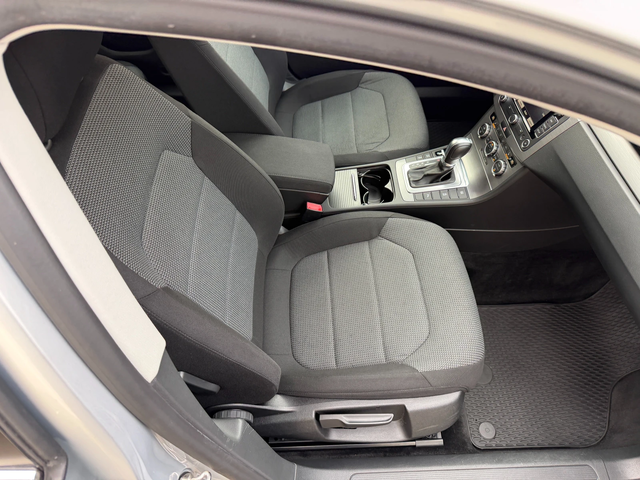 VW Passat 2.0TDI* СЕРВИЗНА КНИЖКА С ПЪЛНА ИСТОРИЯ В VW - автомобили, коли, обяви за нови и употребявани 12