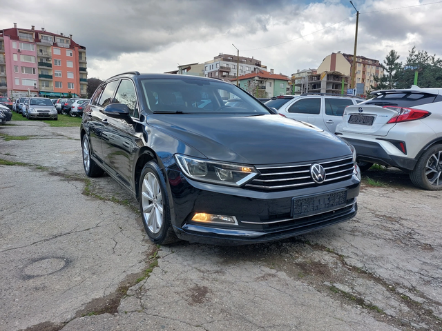 VW Passat 1.6TDI* AUTOMATIC-DSG* - автомобили, коли, обяви за нови и употребявани 6
