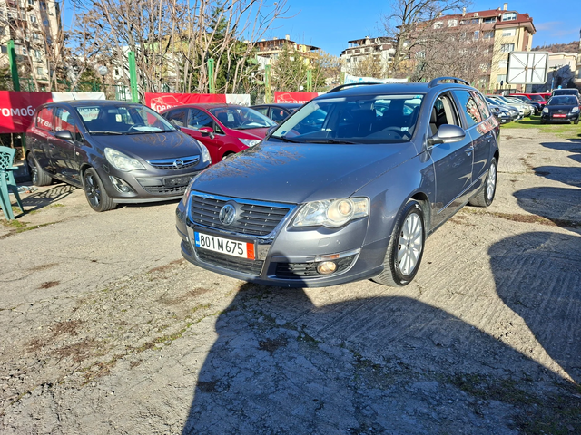 VW Passat 2.0TDI* AUTOMATIC-DSG* * - автомобили, коли, обяви за нови и употребявани 0