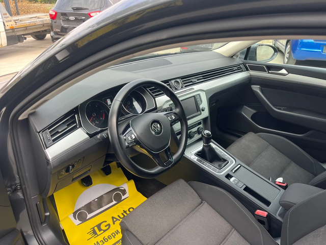 VW Passat Панорама - автомобили, коли, обяви за нови и употребявани 11
