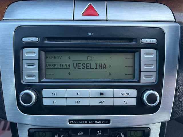 VW Passat 2.0TDI АВТОМАТ - автомобили, коли, обяви за нови и употребявани 13