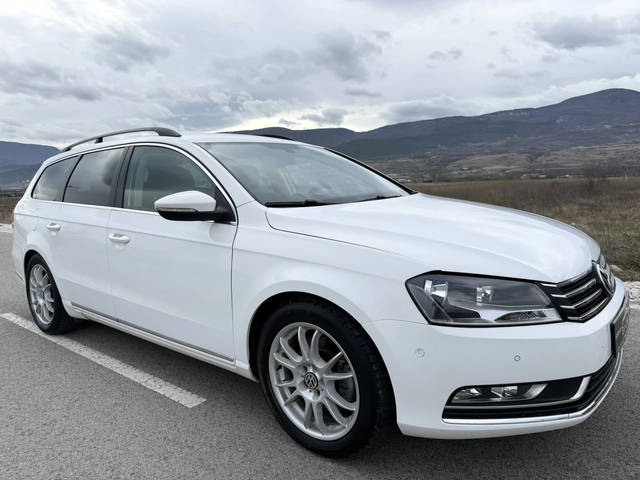 VW Passat 2.0 TDI / 4MOTION / NAVI / PARKTRONIC / AVTOPILOT - автомобили, коли, обяви за нови и употребявани 0