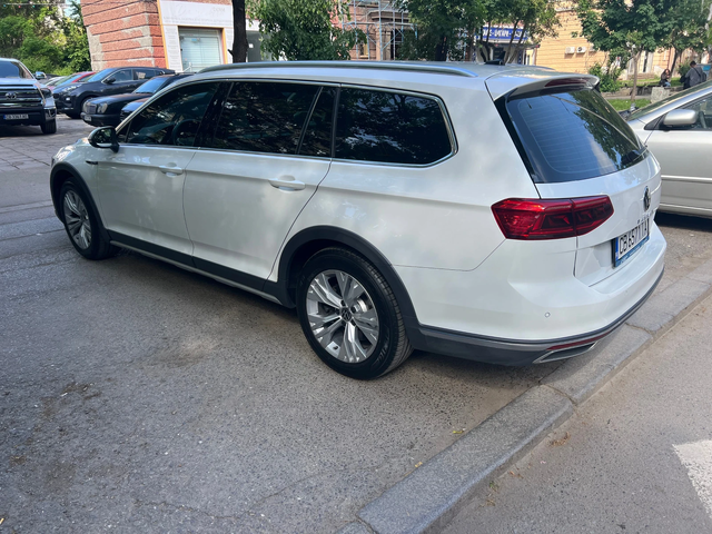 VW Passat Alltrack 2.0 TSI N1 - автомобили, коли, обяви за нови и употребявани 5