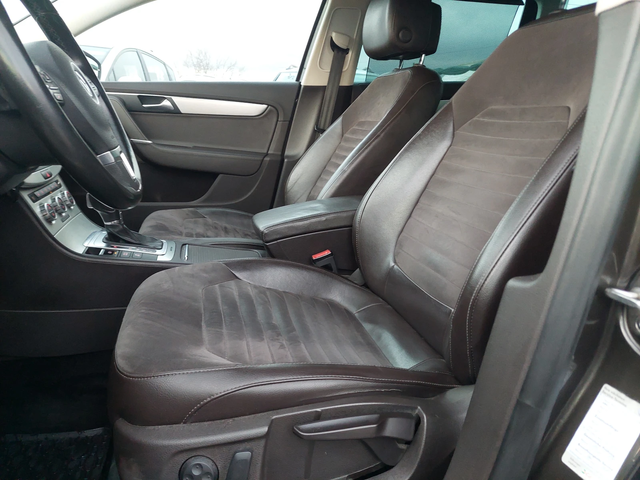 VW Passat 2.0TDI / Highline/ DSG / 170 4x4 - автомобили, коли, обяви за нови и употребявани 11