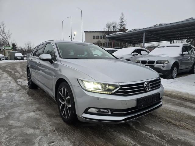 VW Passat 2.0TDI 150к.с DSG DIGITAL - автомобили, коли, обяви за нови и употребявани 0