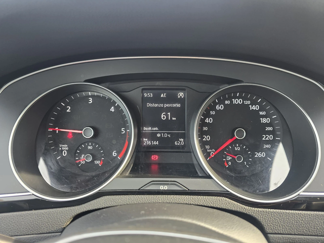 VW Passat Comfort line 6 скорости - автомобили, коли, обяви за нови и употребявани 16