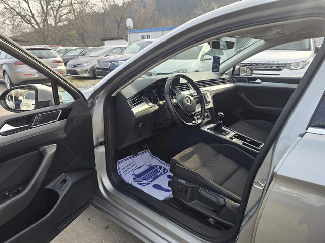 VW Passat Comfort line 6 скорости - автомобили, коли, обяви за нови и употребявани 9