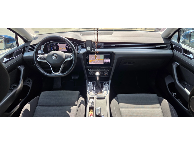 VW Passat DIGITAL ; LED дистроник - автомобили, коли, обяви за нови и употребявани 9