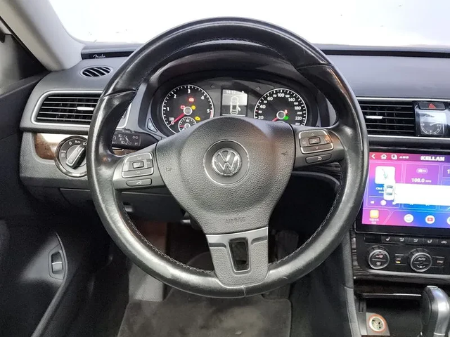 VW Passat 2.0 Tdi B7 - автомобили, коли, обяви за нови и употребявани 12