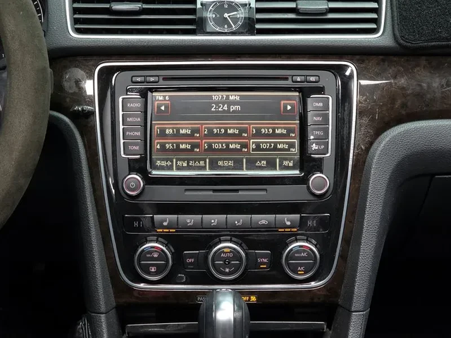 VW Passat 2.0 Tdi B7 - автомобили, коли, обяви за нови и употребявани 13