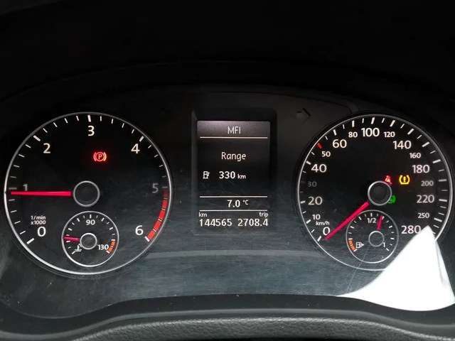 VW Passat 2.0 Tdi B7 - автомобили, коли, обяви за нови и употребявани 7