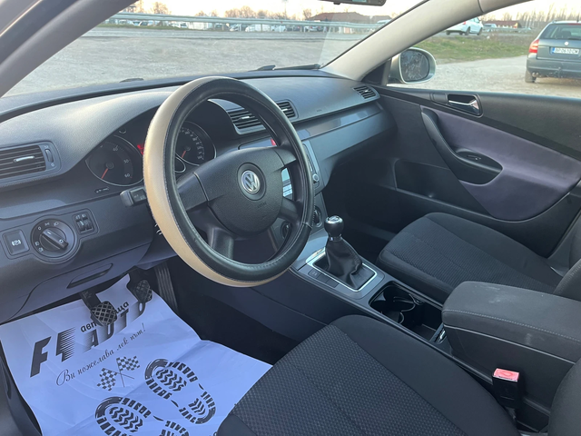 VW Passat 1.9TDI-105-ITALIA - автомобили, коли, обяви за нови и употребявани 12