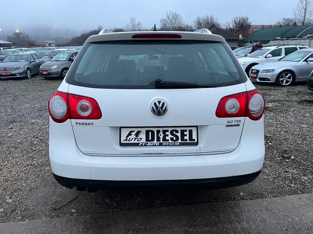VW Passat 2.0TDI-4x4-NAVI-Hi-LINE-ITALIA - автомобили, коли, обяви за нови и употребявани 8