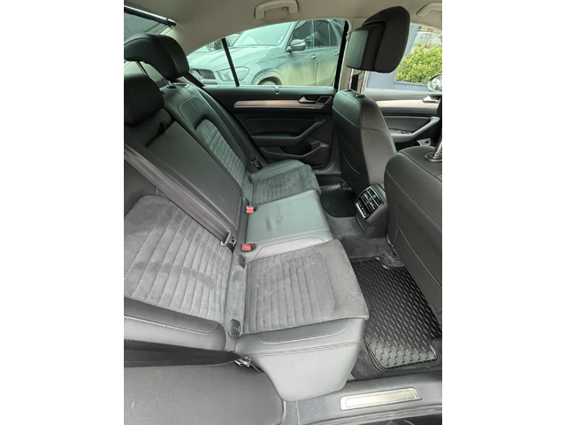 VW Passat HIGHLINE 4MOTION - автомобили, коли, обяви за нови и употребявани 10