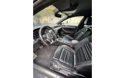 VW Passat R-Line - автомобили, коли, обяви за нови и употребявани 9