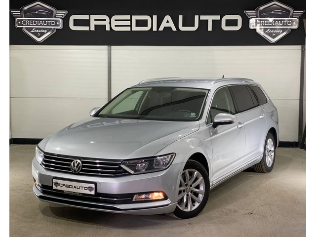 VW Passat 1.6 TDI * NAVI* CAMERA* - автомобили, коли, обяви за нови и употребявани 0