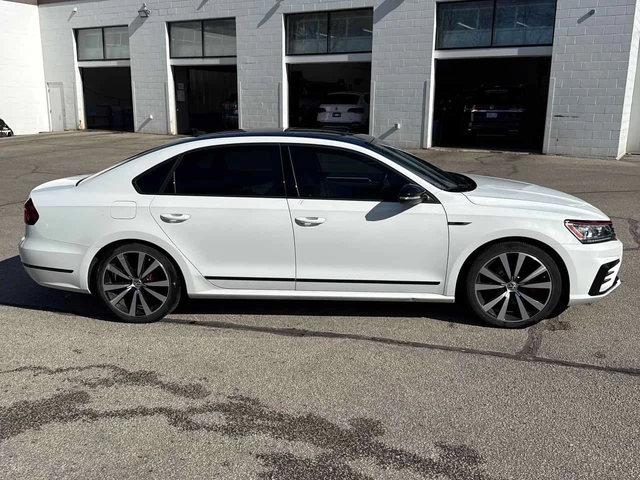 VW Passat * GT * 2 КЛЮЧА* PANO* KEYLESS* ПОДГРЕВ* - автомобили, коли, обяви за нови и употребявани 2