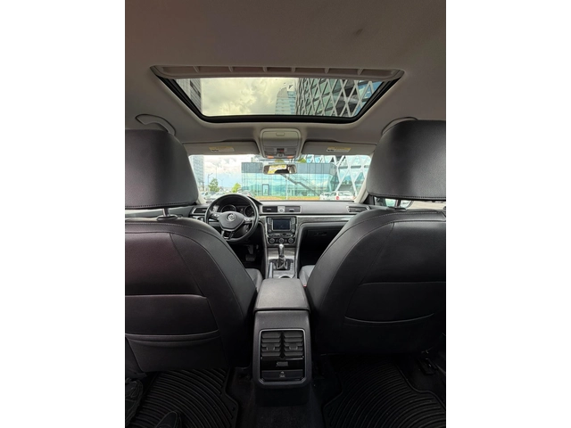 VW Passat SE NMS - автомобили, коли, обяви за нови и употребявани 12