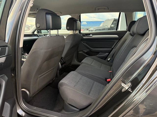 VW Passat 2.0TDI 150 ks Elegance Plus Собствен лизинг !!! - автомобили, коли, обяви за нови и употребявани 12