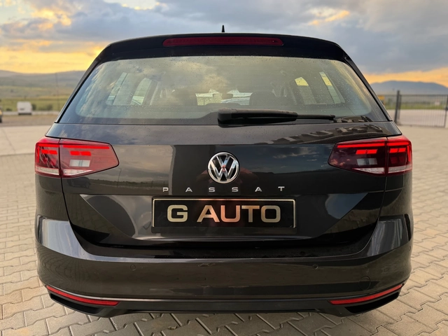 VW Passat 2.0TDI 150 ks Elegance Plus Собствен лизинг !!! - автомобили, коли, обяви за нови и употребявани 5