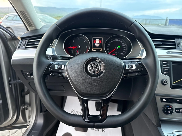 VW Passat 2.0TDI 150 ks Собствен лизинг !!!Хайнлайн !!! - автомобили, коли, обяви за нови и употребявани 15