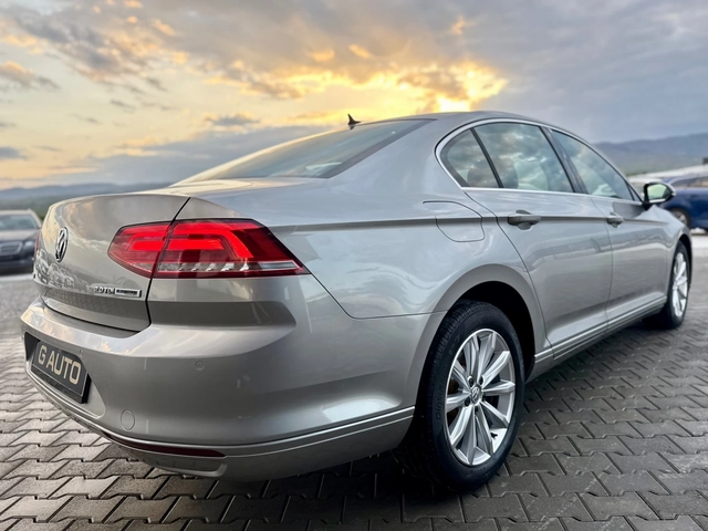 VW Passat 2.0TDI 150 ks Собствен лизинг !!!Хайнлайн !!! - автомобили, коли, обяви за нови и употребявани 4
