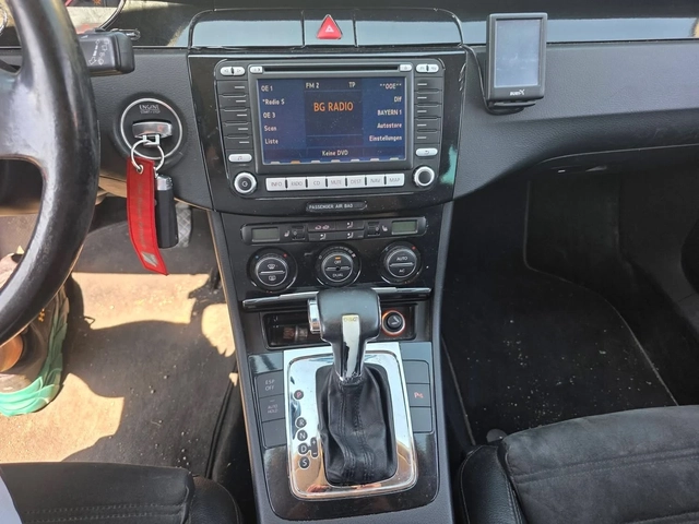 VW Passat 2.0TDI 170K.C. / АВТОМАТ / НАВИ / КОЖА - автомобили, коли, обяви за нови и употребявани 8
