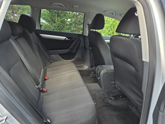 VW Passat 7= 2.0TDI-140кс= 6ск= НАВИ= АВТОПИЛОТ - автомобили, коли, обяви за нови и употребявани 13