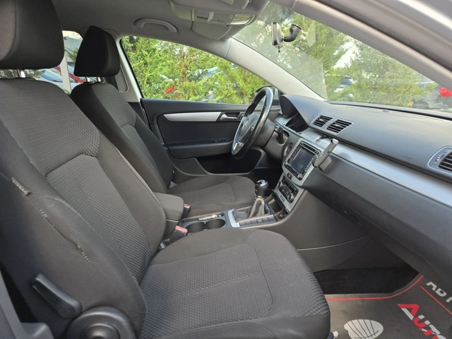 VW Passat 7= 2.0TDI-140кс= 6ск= НАВИ= АВТОПИЛОТ - автомобили, коли, обяви за нови и употребявани 14