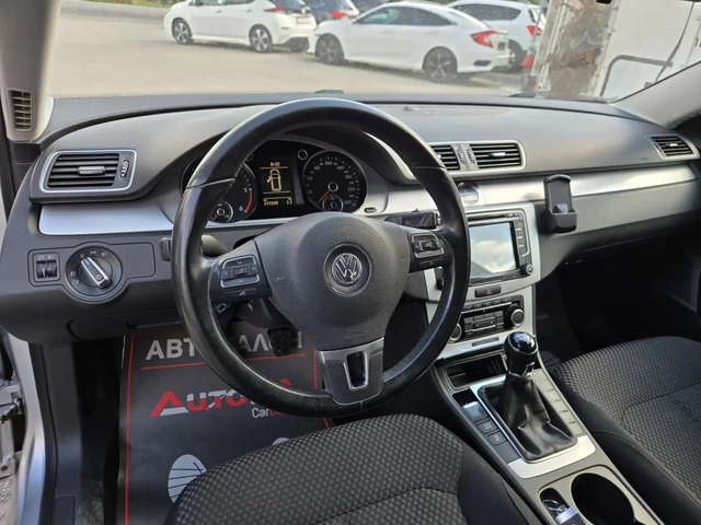 VW Passat 7= 2.0TDI-140кс= 6ск= НАВИ= АВТОПИЛОТ - автомобили, коли, обяви за нови и употребявани 7