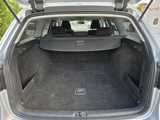 VW Passat 7= 2.0TDI-140кс= 6ск= НАВИ= АВТОПИЛОТ - автомобили, коли, обяви за нови и употребявани 9