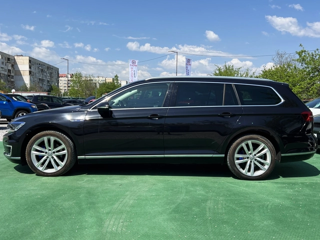 VW Passat GTE PLUG-IN HYBRID - автомобили, коли, обяви за нови и употребявани 3