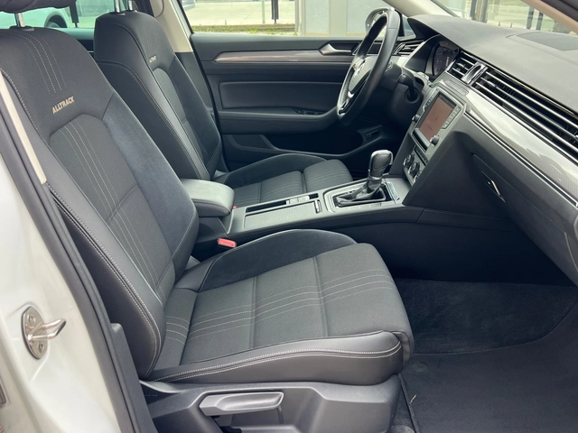 VW Passat ALLTRACK, 2.0TDI, 4-MOTION, ПЪЛНА СЕРВ. ИСТОРИЯ-НО - автомобили, коли, обяви за нови и употребявани 9